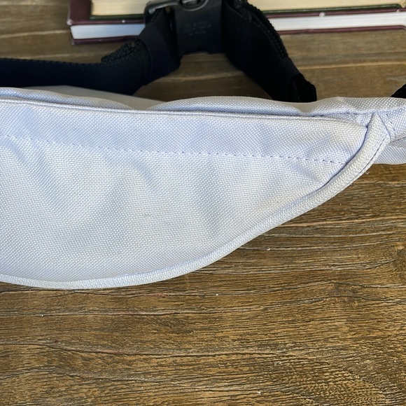 NIKE Fannie Pack Light Pale Blue - Picture 4 of 8